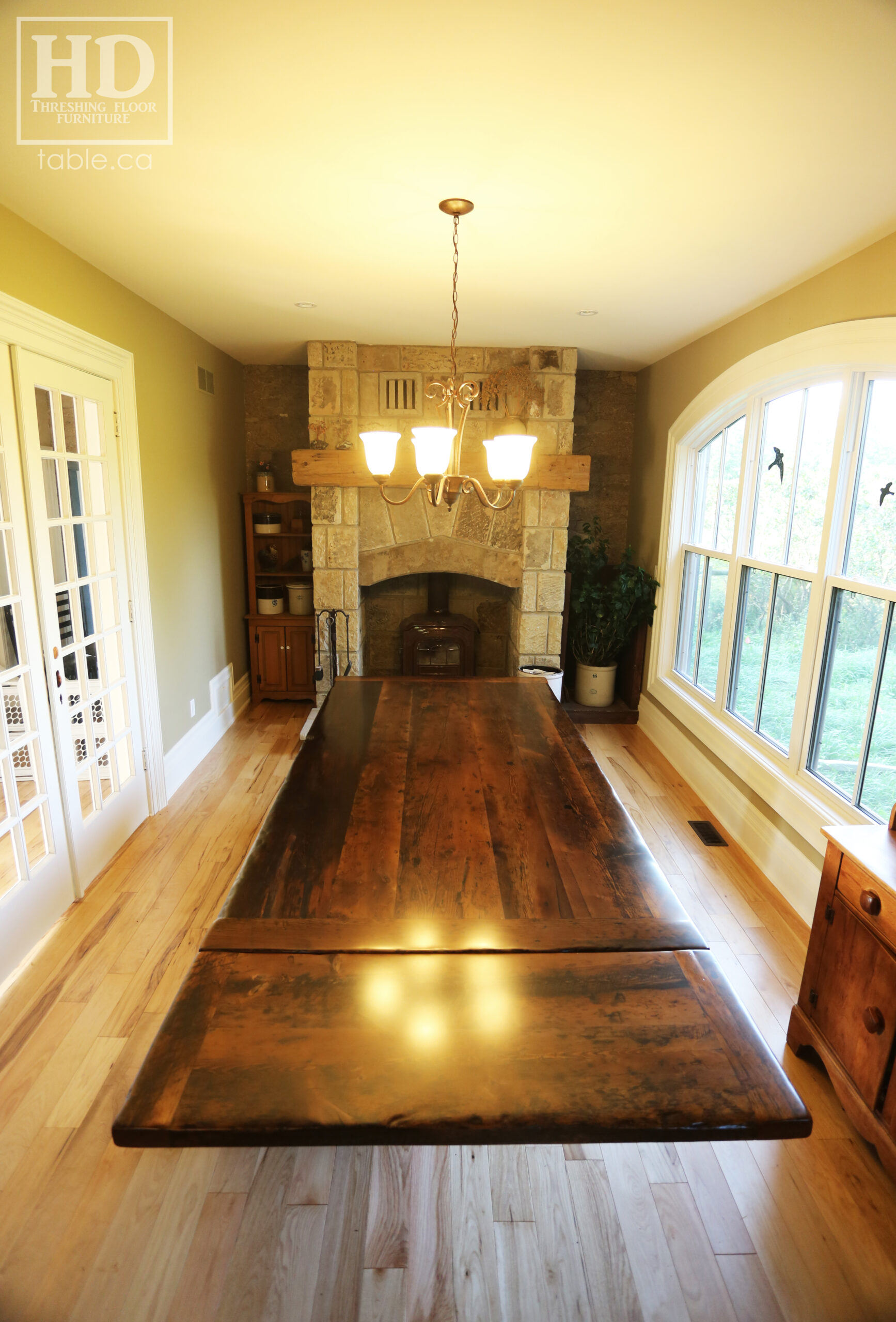 Custom Reclaimed Wood Pedestal Table by HD Threshing Floor Furniture / www.table.ca