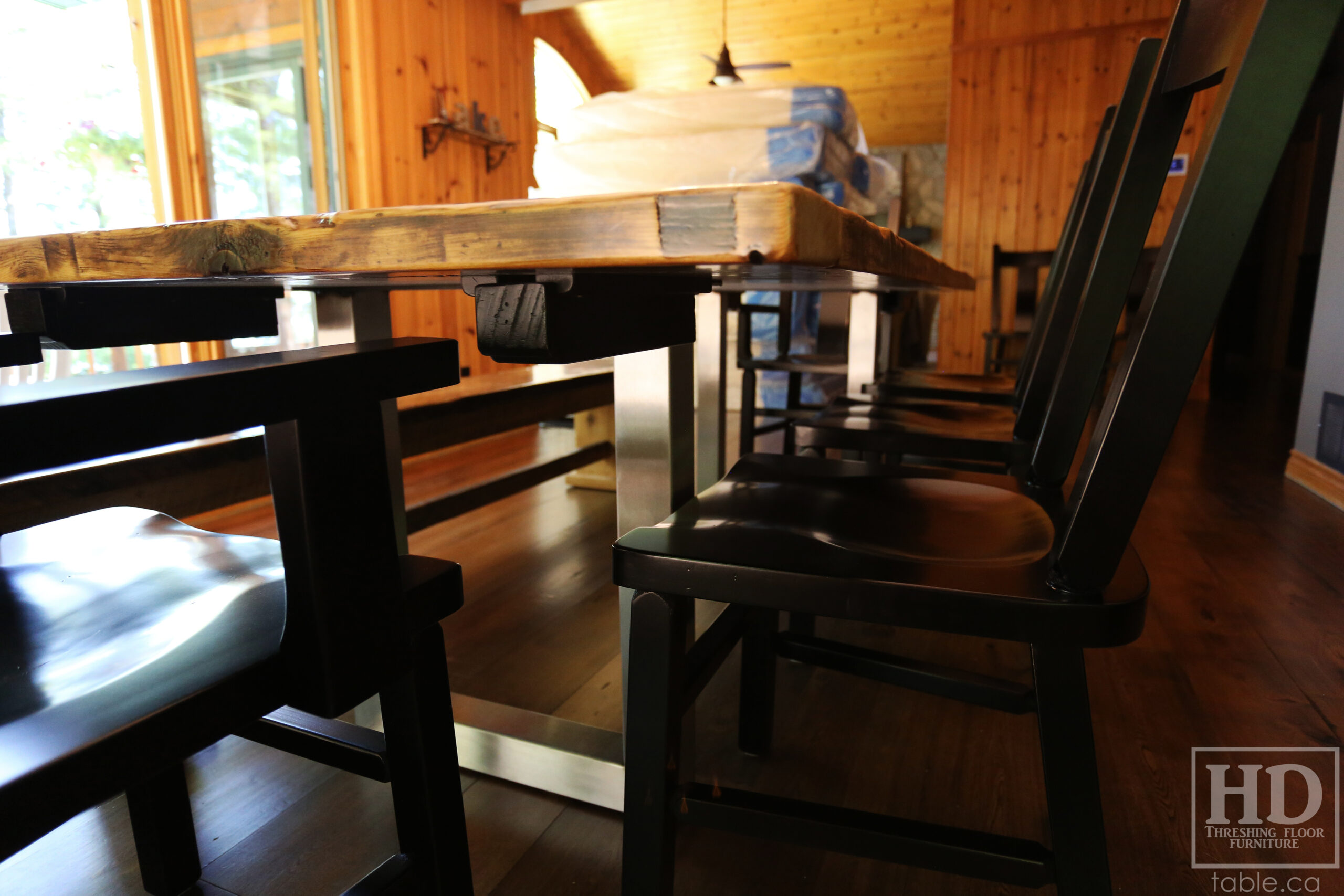 Reclaimed Wood Cottage Table & Bench by HD Threshing Floor Furniture / www.table.ca