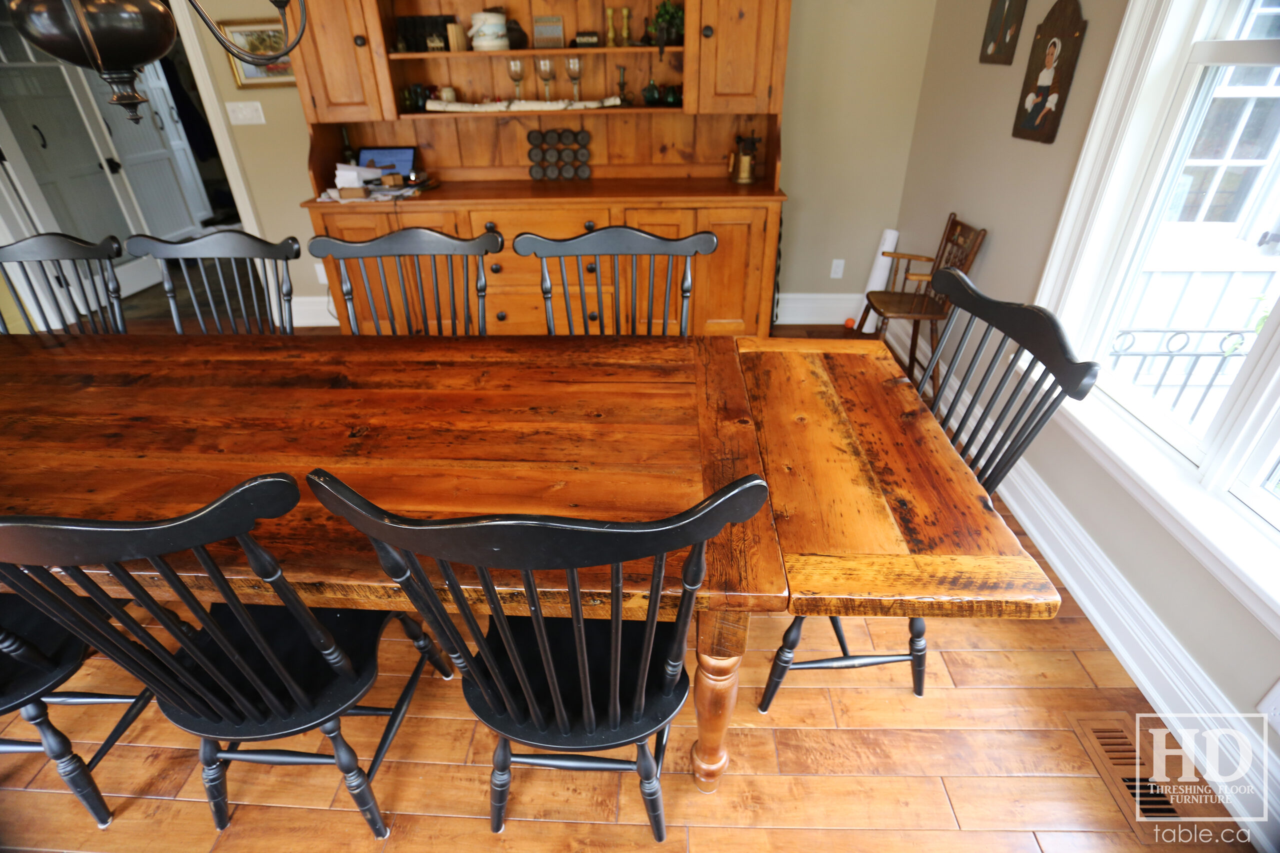 Country Style Harvest Table & Chairs by HD Threshing Floor Furniture / www.table.ca